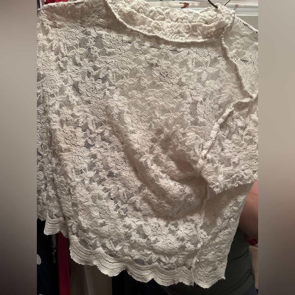 Mesh top with flowers size large cropped buy 3/15 willing to do bundle deals